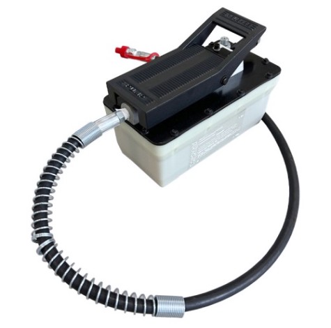 Насос пневмогидравлический СОРОКИН 3.700 1,8 л Насос пневмогидравлический СОРОКИН 3.700 1,8 л